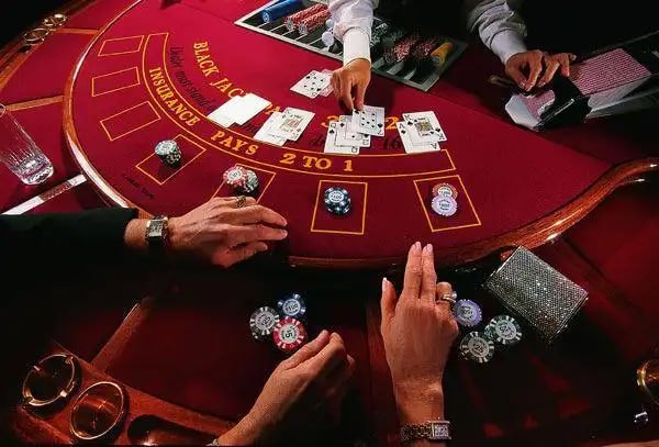 Antarmuka utama platform mainpragmatic menampilkan navigasi sportsbook, kasino, dan slot